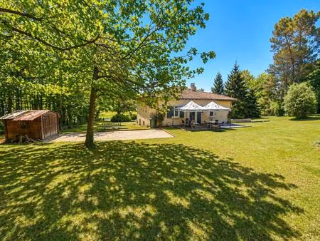 grange demeure de 190m2 avec 5 chambres et 8000m2 de terrain avec puit