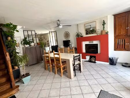 maison de 150m2 - 3 chambres - dépendances