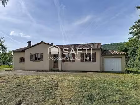 maison de plain-pied – 3 chambres – double garage – environnement calme