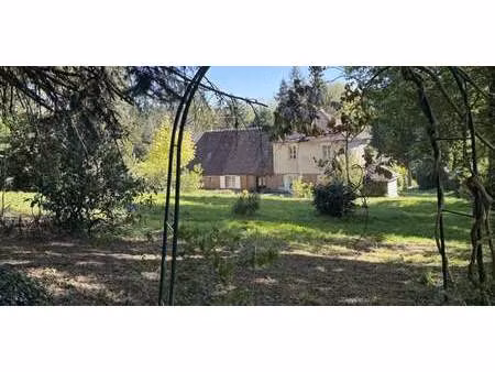 maison avec jardin et terrasse mâle (61)
