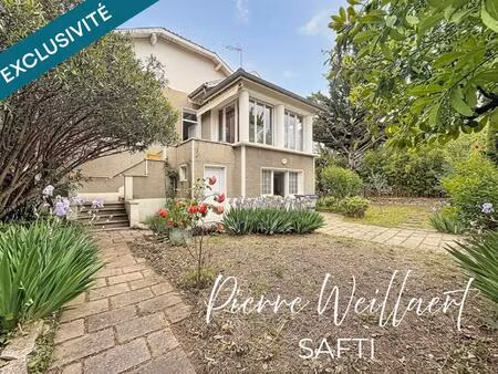 maison de 150 m² de caractère avec jardin