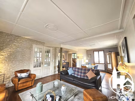 maison 7 chambres 1 studio 4 garages jardin