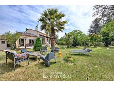 maison de charme avec jardin arboré