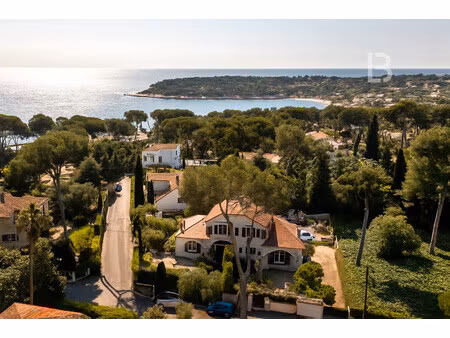 charmante villa au cap d'antibes