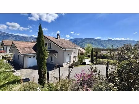 villa 5 piéces de plus de 116 m²