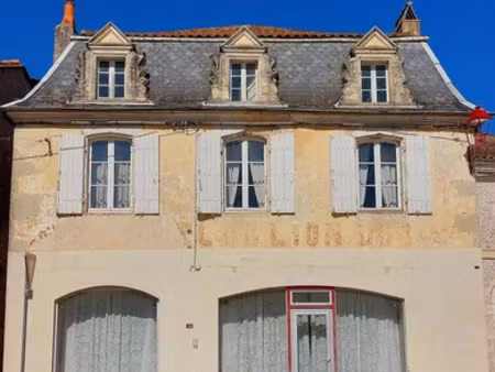 maison de village à saint-méard-de-gurçon (24610)