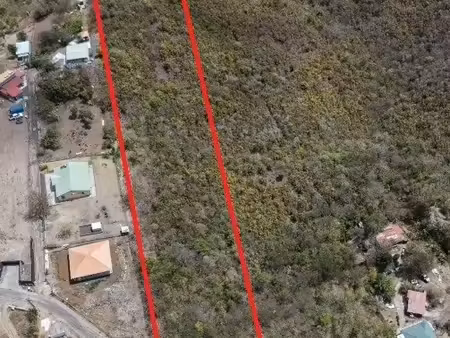 terrain d’exception de 10 000 m² au marin  offrant une vue mer imprenable  déjà viabilisé 