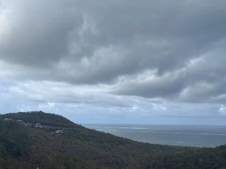 terrain d’exception de 2 600 m² au marin  offrant une vue mer imprenable  déjà viabilisé e