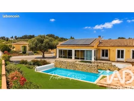 villa 9 pièces 200 m²