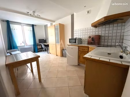 studio 1 pièce 22 m²