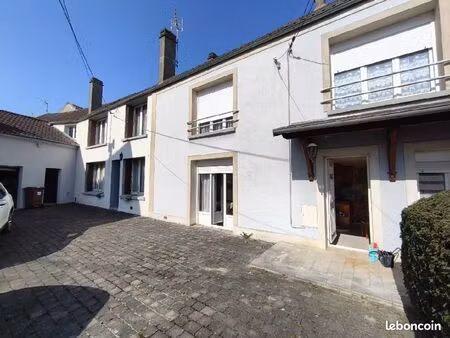 maison 3 pièces 85 m²