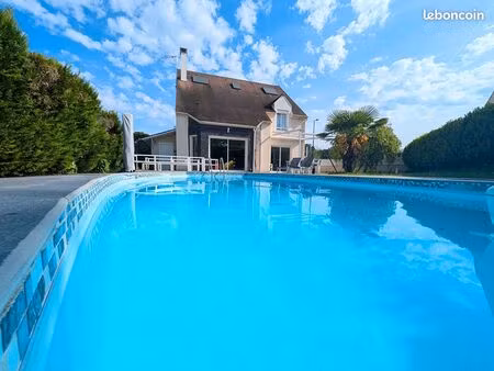 pavillon 8 pièces 165 m²