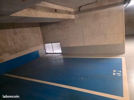 parking en sous-sol fermé à louer - neuilly-sur-marne
