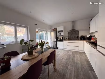 maison 4 pièces 85 m²