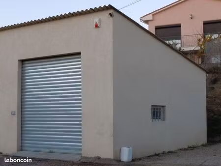 local de de stokage / garage 43m²