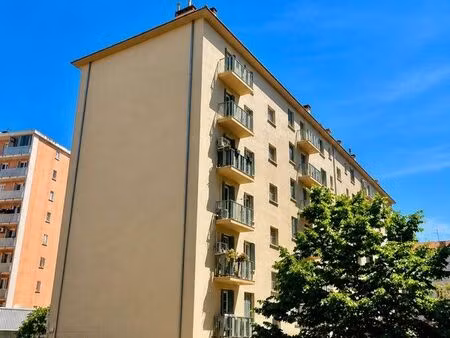 vend appartement f3