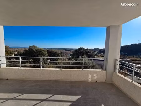 t4 80m2  récent  belles prestations et vue dégagée