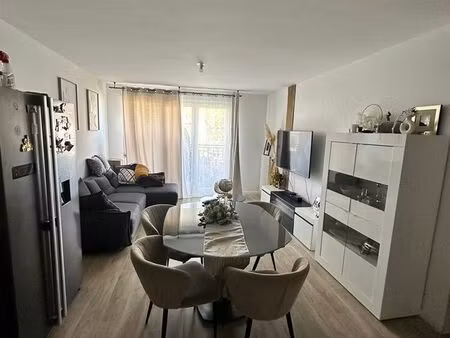 montfermeil – beau t3 récent avec balcon  proche t4  hôpital et mairie