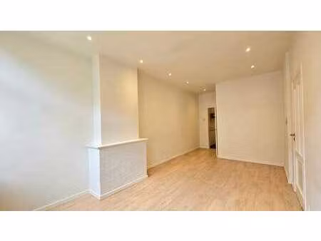 appartement op het gelijkvloers met koer