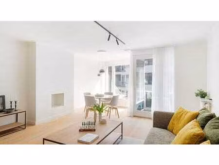 appartement élégant et entièrement rénové à quelques pas de