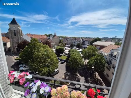 studio - 1 pièce - vue sur l'église