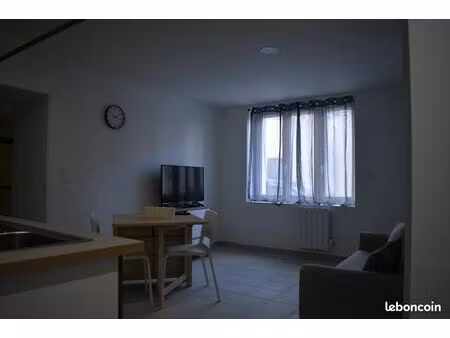t2 meublé hypercentre tout confort avec garage