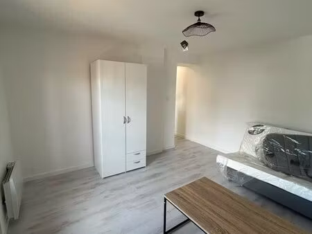 appartement 1 pièce rénové et meublé