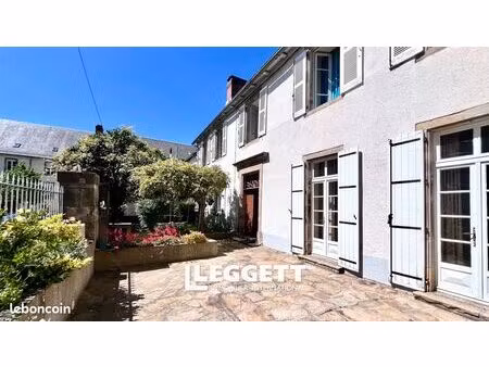 maison 7 pièces 275 m²