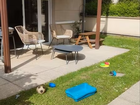 location t5 buc 100m2 non meublé