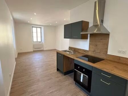 t2 de 45 m² dans un cadre de maison