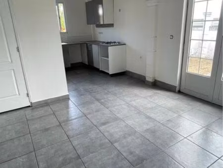 logement f2 + jardin