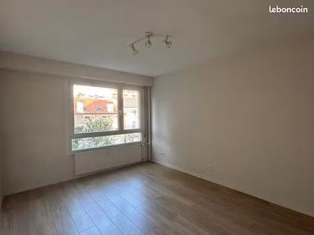 studio 1 pièce 22 m²