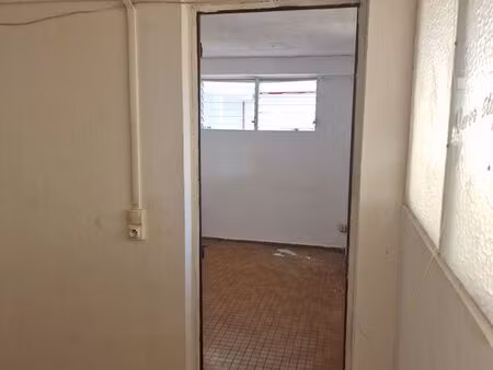 bas de villa f2