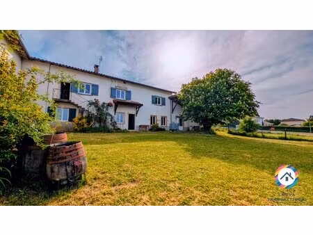 corps de ferme de 217 m²