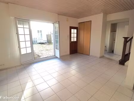 maison 3 pièces 65 m²