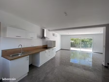 loue villa 90m2 avec garage 20m2