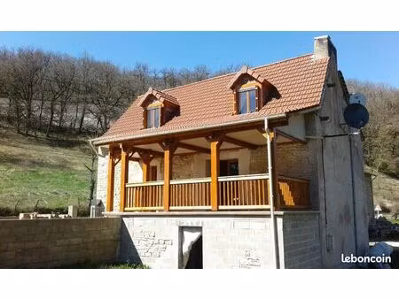 loft/atelier/surface 9 pièces 247 m²