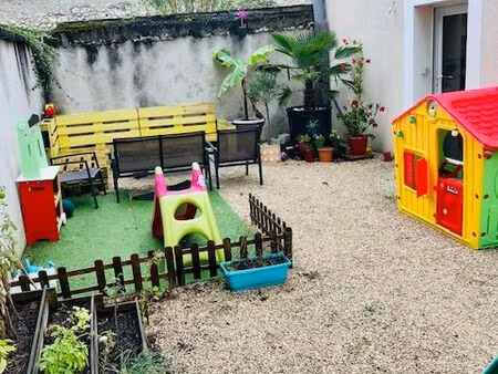 t3 en duplex avec jardinet et garage