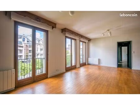 appartement 4 pièces 109 m²