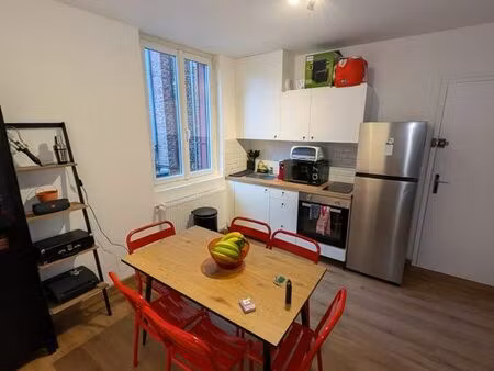 appartement t2 rénové et meublé en hyper centre-ville