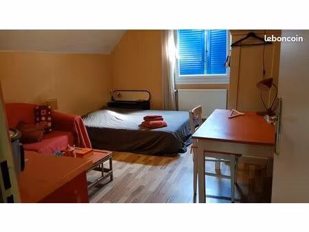 chambre meublée et équipée