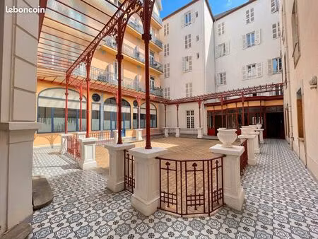 studette meublée étudiant – quartier thermal vichy