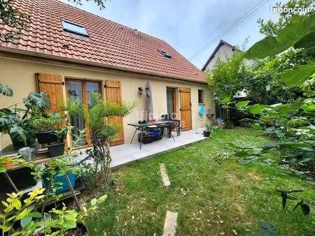 maison 5 pièces 95 m²