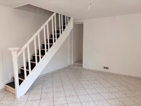 maison / pavillon à louer – flins-sur-seine