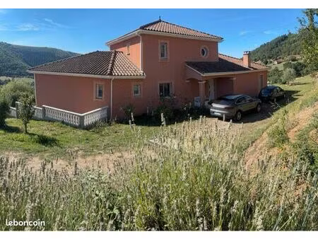à vendre maison 196 m2 avec piscine