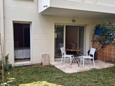t2 standing 35 m2 avec jardin