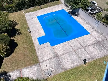 t4 meublé lumineux de 99 m2- colocation étudiante uniquement- piscine- park-cave- métro