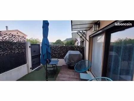villa 2 pièces 65 m²