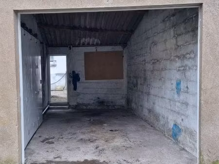 garage/box 17m2 à louer