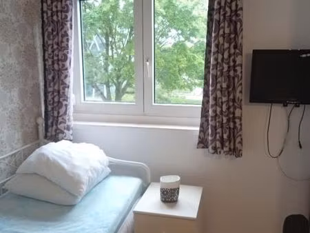 chambre 1 pièce 11 m²